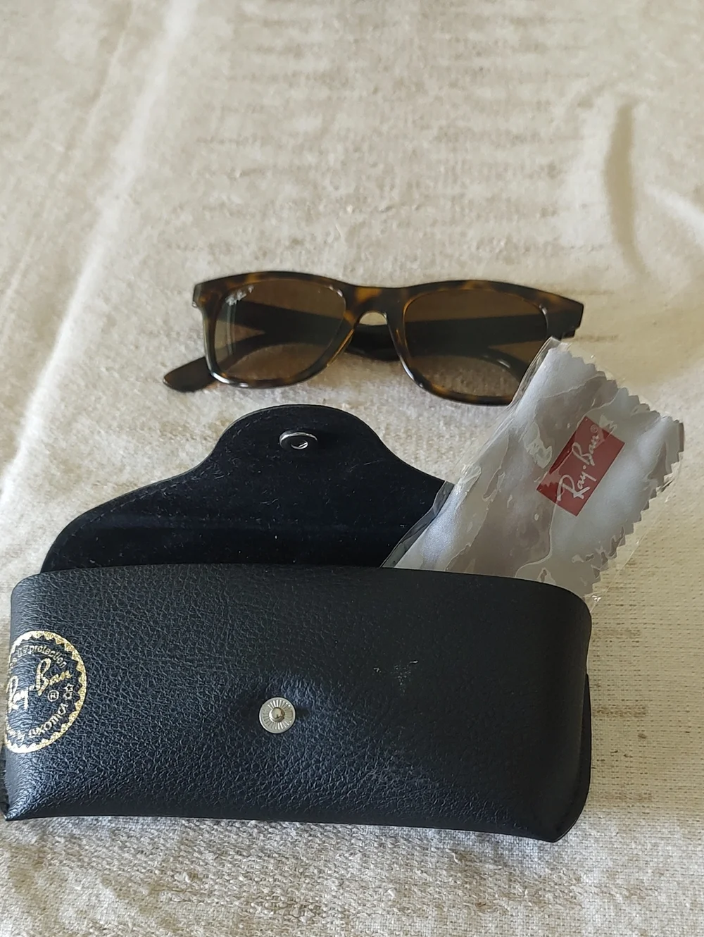 Ray-Ban Men’s Tortoiseshell Sunglasses with Brown Lenses Polarized